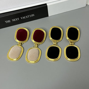 French retro exaggerated poplar forest suede metal double square earrings with ear clips, light luxury, fashionable and high-end earrings